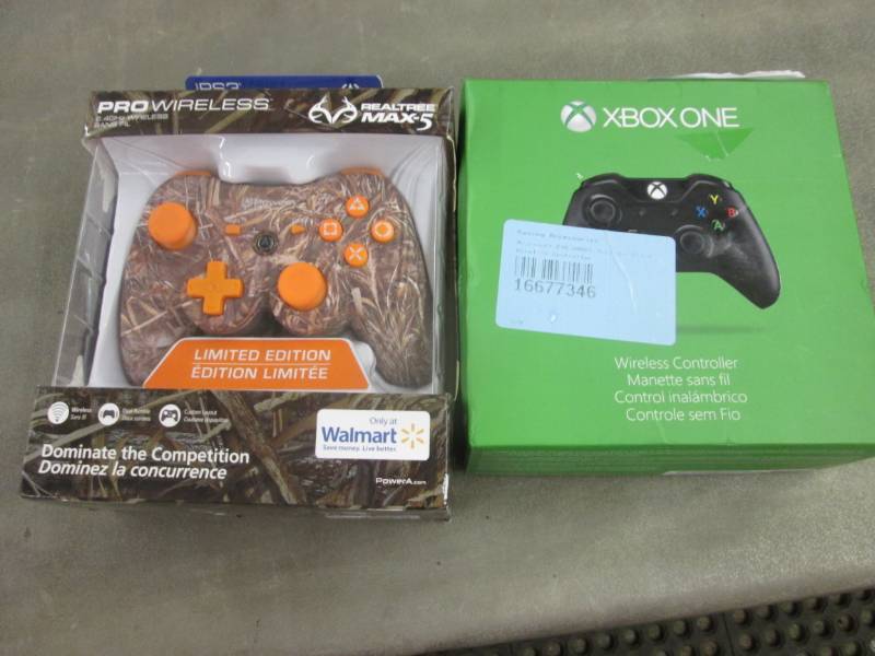 lot 287 image: 2 Game Controllers...