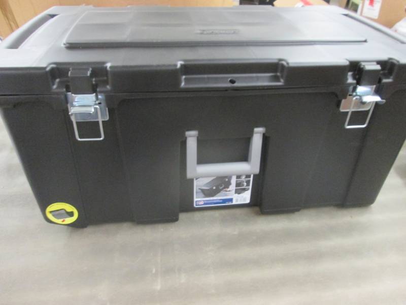 lot 298 image: Sterilite Footlocker 31 14 x 17 5...