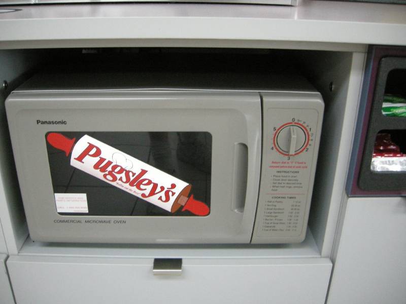 lot 26 image: Panasonic Commercial Microwave Oven