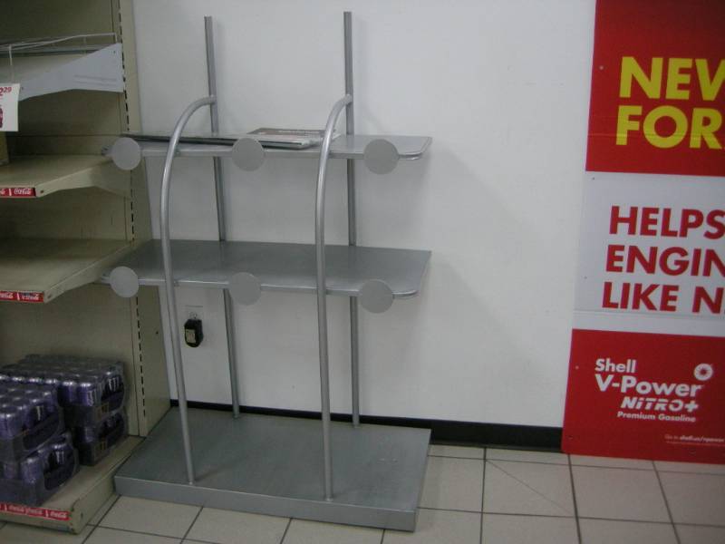 lot 35 image: Metal Display Stand