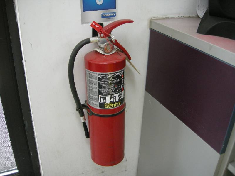 lot 52 image: AnsulSentry Fire Extinguisher