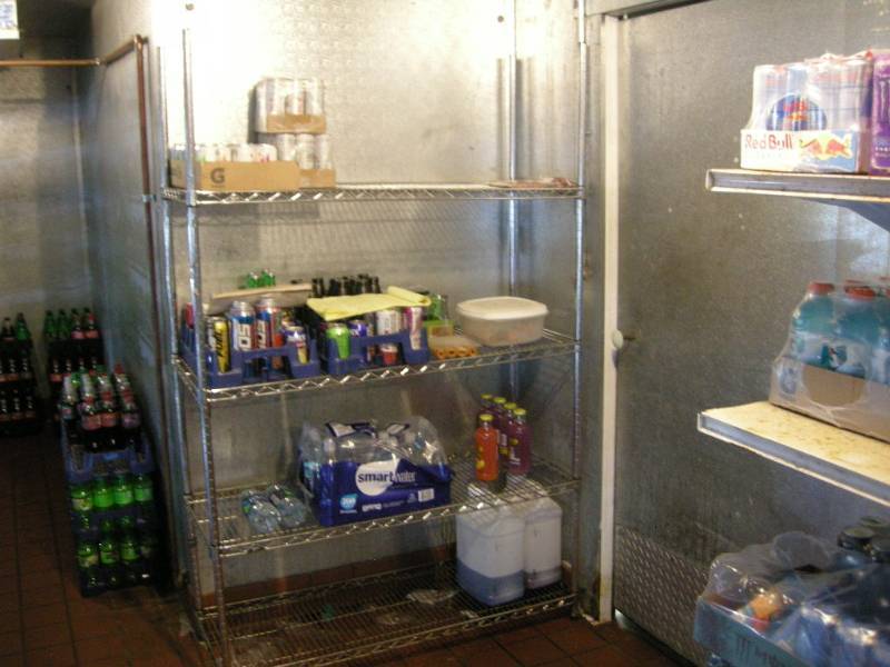 lot 5 image: Metro NSF Wire Rack