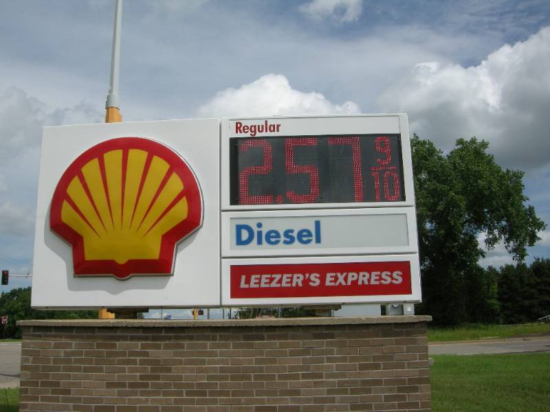lot 6 image: Commercial Shell LED Corner Sign
