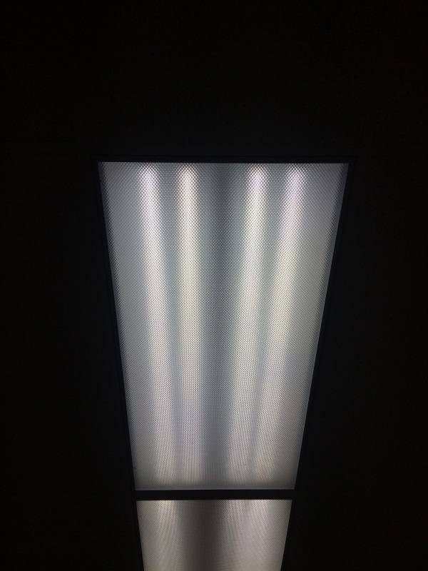 lot 86 image: Overhead LED Light Fixtures