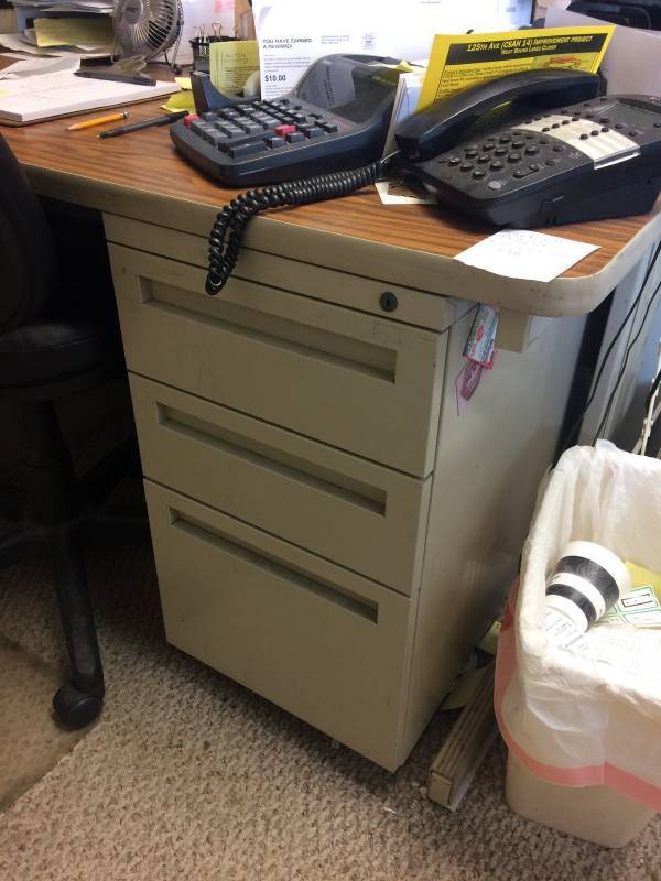 lot 87 image: Office Desk Setup