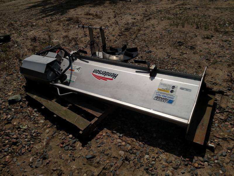 lot 5 image: Henderson 76 Stainless Steel Tailg...