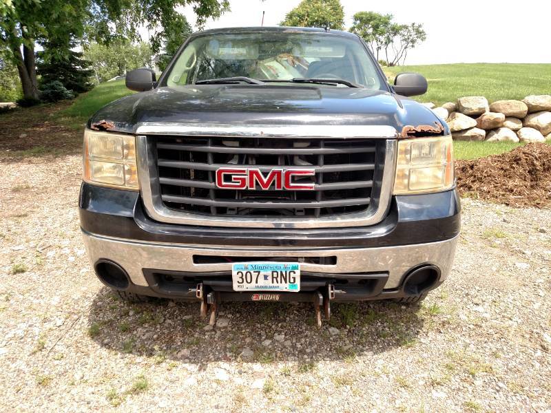 lot 3 image: 2008 GMC 2500HD Extended Cab 4X4 Tr...