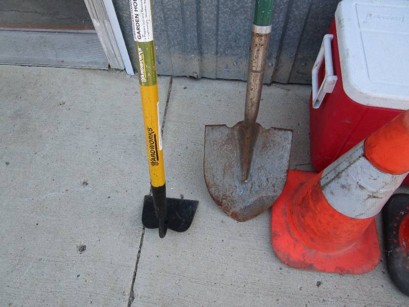 lot 27 image: Hand Tools, Safety Cones, Cooler