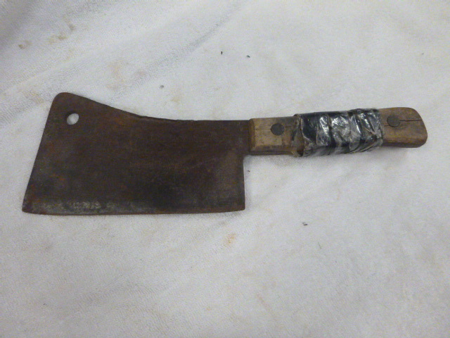 lot 26 image: Vintage Craftsman Meat Knife