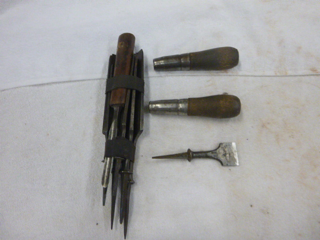 lot 44 image: Chisels and Handles