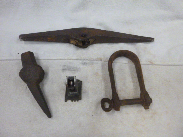 lot 47 image: Vintage Specialty Tools