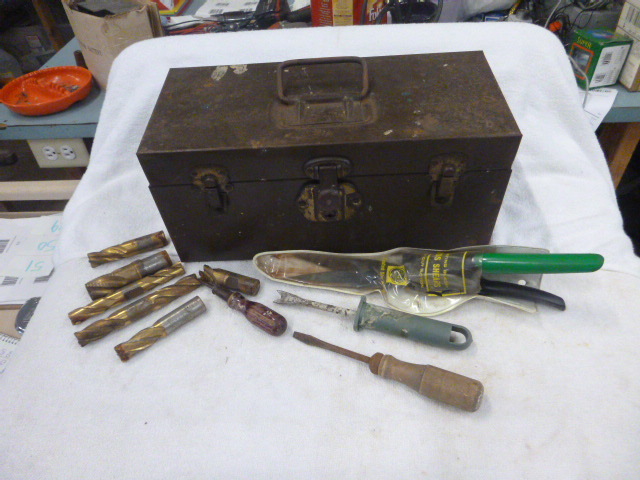lot 49 image: Toolbox with Miscellaneous Tools