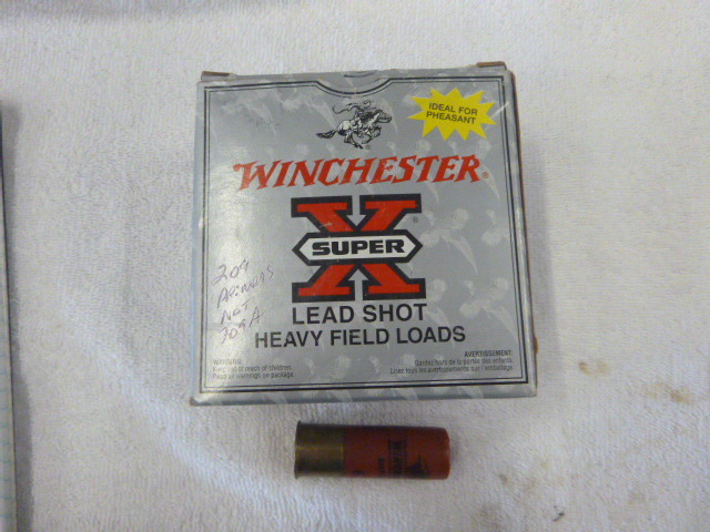 lot 55 image: Box of Winchester Super X 2 34 12 Gauge Shotgun Shells