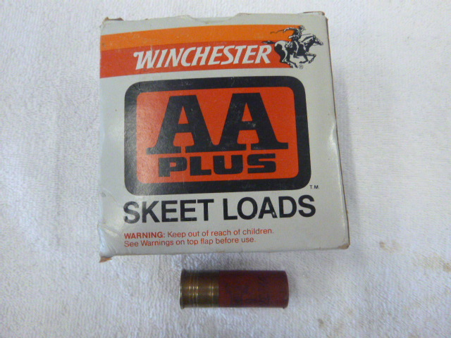 lot 63 image: Box of Winchester AA Plus Skeet Loads 2 34 12 Gauge Shotshells