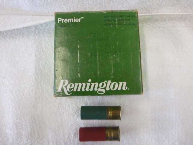 lot 64 image: Box of Remington Premier Hunting Loads 2 34 12 Gauge Shotshells
