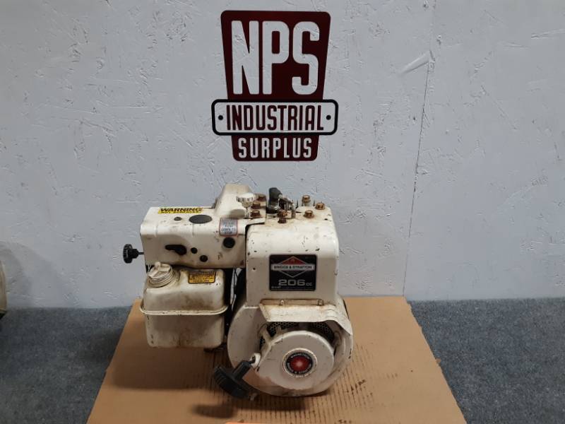 lot 86 image: 1985 Briggs & Stratton 5HP Gas Engine
