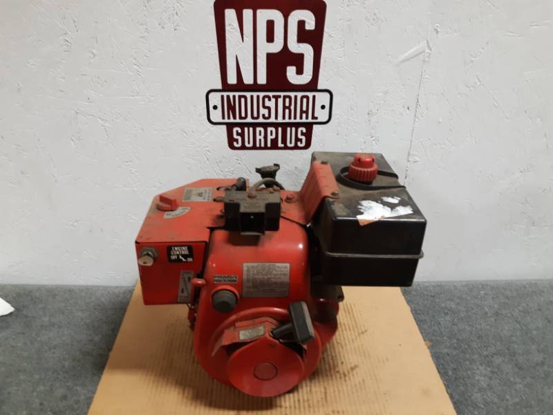 lot 95 image: Tecumseh 4HP  Small Gas Engine w Electric Start