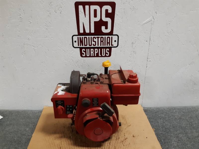 lot 96 image: Tecumseh 4HP Small Gas Engine