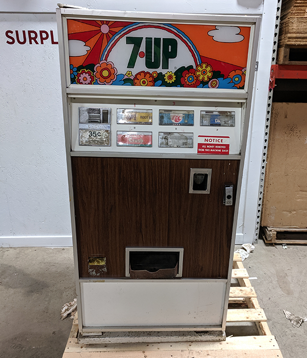 vintage 7up soda machine