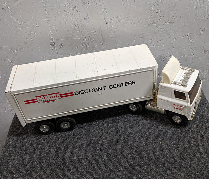 lot 170 image: Pamida Truck By ERTL