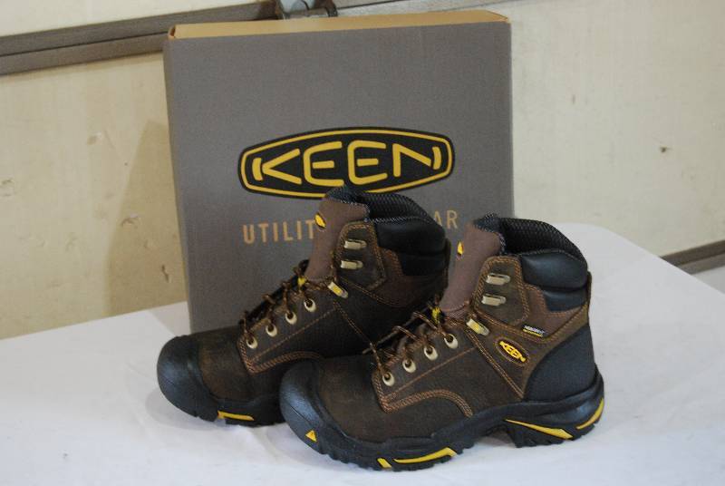 Spotsman 213 Boot and Shoe