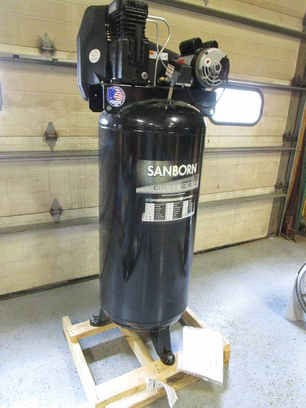 lot 1 image: (Near New) Sandborn Air Compressor