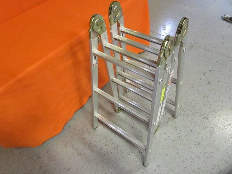 lot 4 image: Alum Versa Ladder