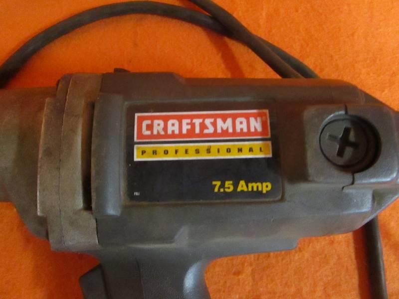lot 19 image: Craftsman 12 Electric Impact