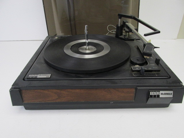 lot 43 image: Working Vintage BSR McDonald Turntable