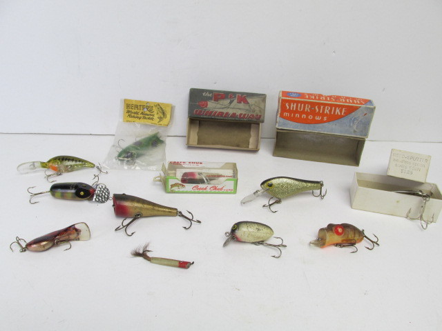 lot 50 image: Group of Vintage Fishing Lures Boxes etc