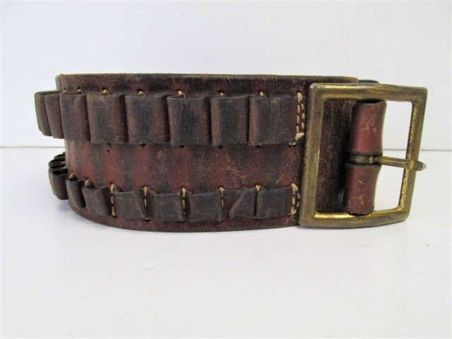 lot 52 image: Old Vintage Signed HUNTER Leather Gun Ammo Belt