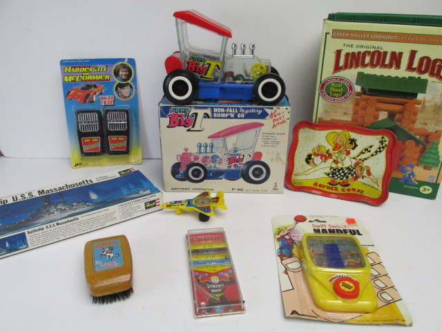 lot 60 image: Group of Vintage Toys
