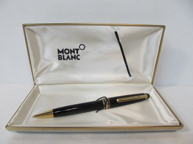 lot 82 image: Vintage MONT BLANC Meisterstuck Ballpoint Pen wCase
