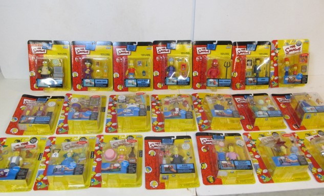 lot 100 image: Large Lot of Unopened SIMPSONS Action Figures #6