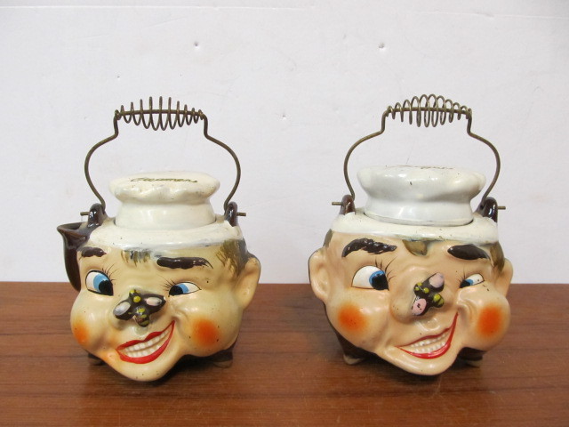 lot 125 image: Vintage 1950s Signed Fly On Nose Chef Cream & Sugar Jars