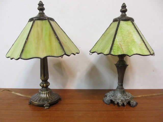 lot 170 image: 2 Vintage 1970s Signed Stained Glass Desk Lamps by Loevsky & Loevsky