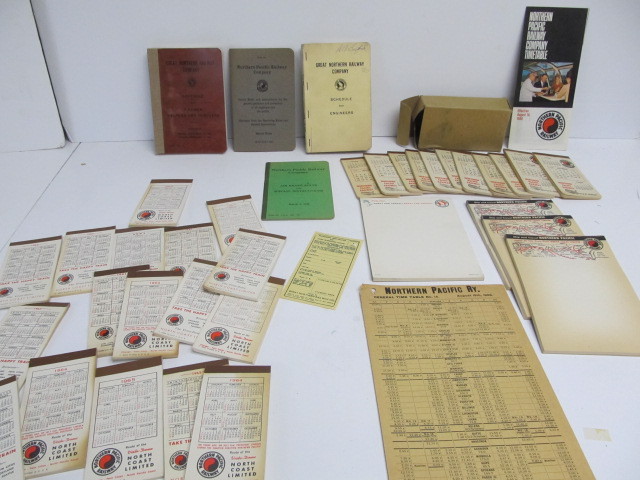 lot 218 image: Lot of Vintage & Antique GREAT NORTHERN Railroad Memorabilia