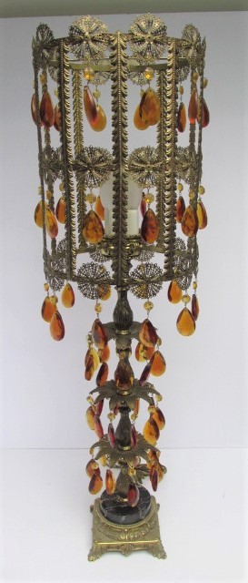 lot 190 image: Large Vintage Brass & Amber Crystal  Prism Table Lamp
