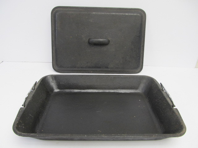 lot 234 image: Cast Iron Casserole Baking Dish