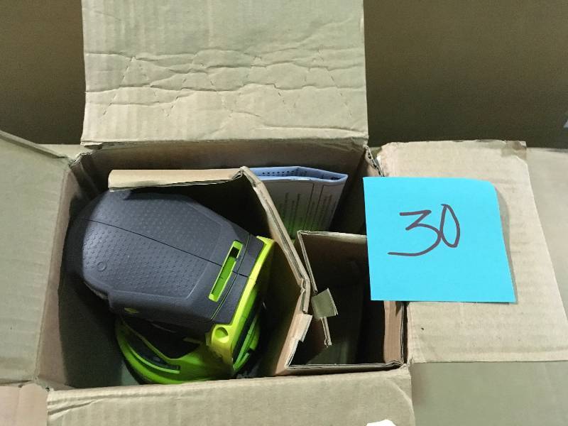lot 30 image: Ryobi 5 in Rando Orbit Sander missing dust bag