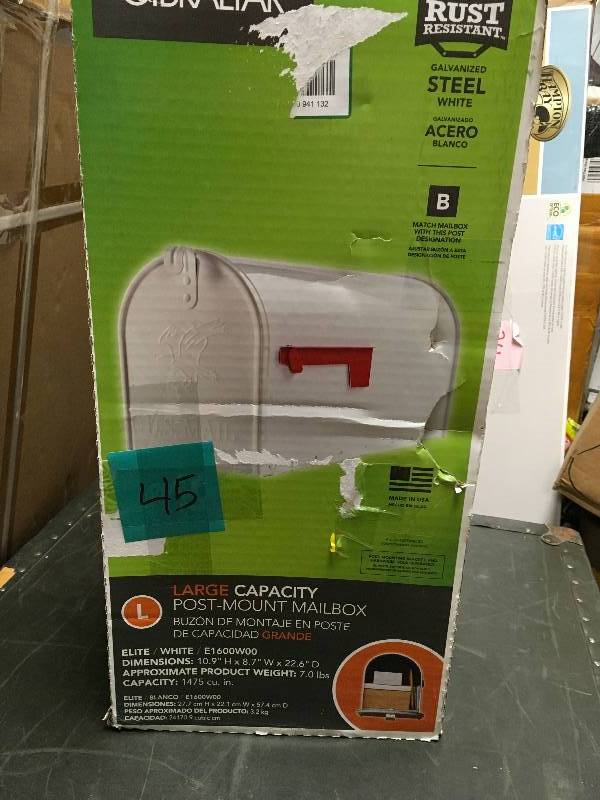 lot 45 image: Gibraltar Large Capacity Post Mount Mailbox