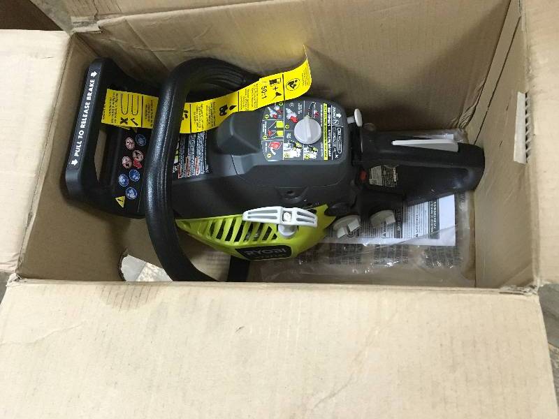 lot 78 image: Ryobi 14 in Gas Chainsaw in good working condition