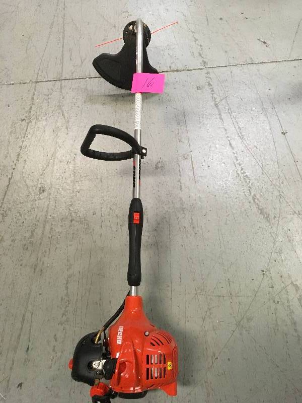 ECHO 21.2 cc Gas 2-Stroke Cycle Curved Shaft Trimmer in like new condition