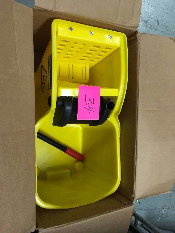 Rubbermaid Tandem Bucket With Wringer not used