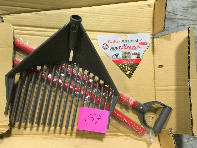 1.7 lb. 59 in. 18 Tine Rake Assassin Polycarbonate Rake  Shovel  Sifter with Aluminum Shaft not used