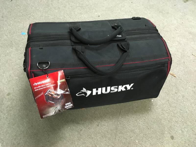 husky 24 in big field duffle