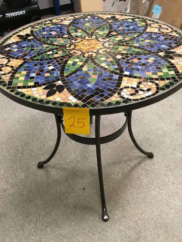 lot 25 image: Hampton Bay Tiffany outdoor Table