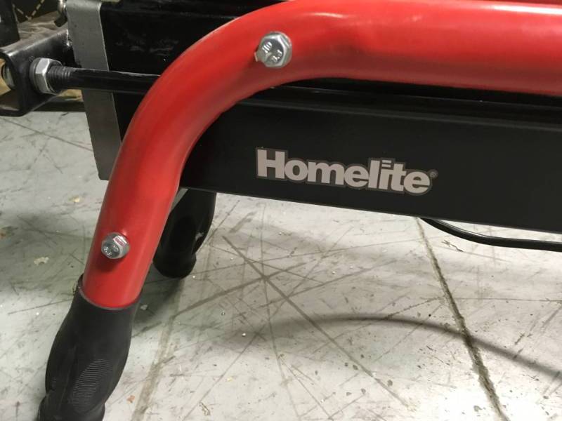 lot 47 image: Homelite UT49103 Log Splitter in good condition