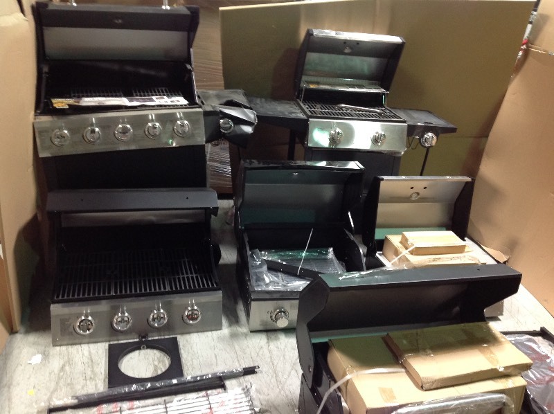 lot 118 image: Lot of assorted Salvage Grills