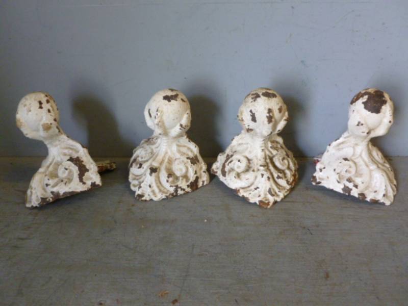 Antique Cast Iron Bathtub Legs